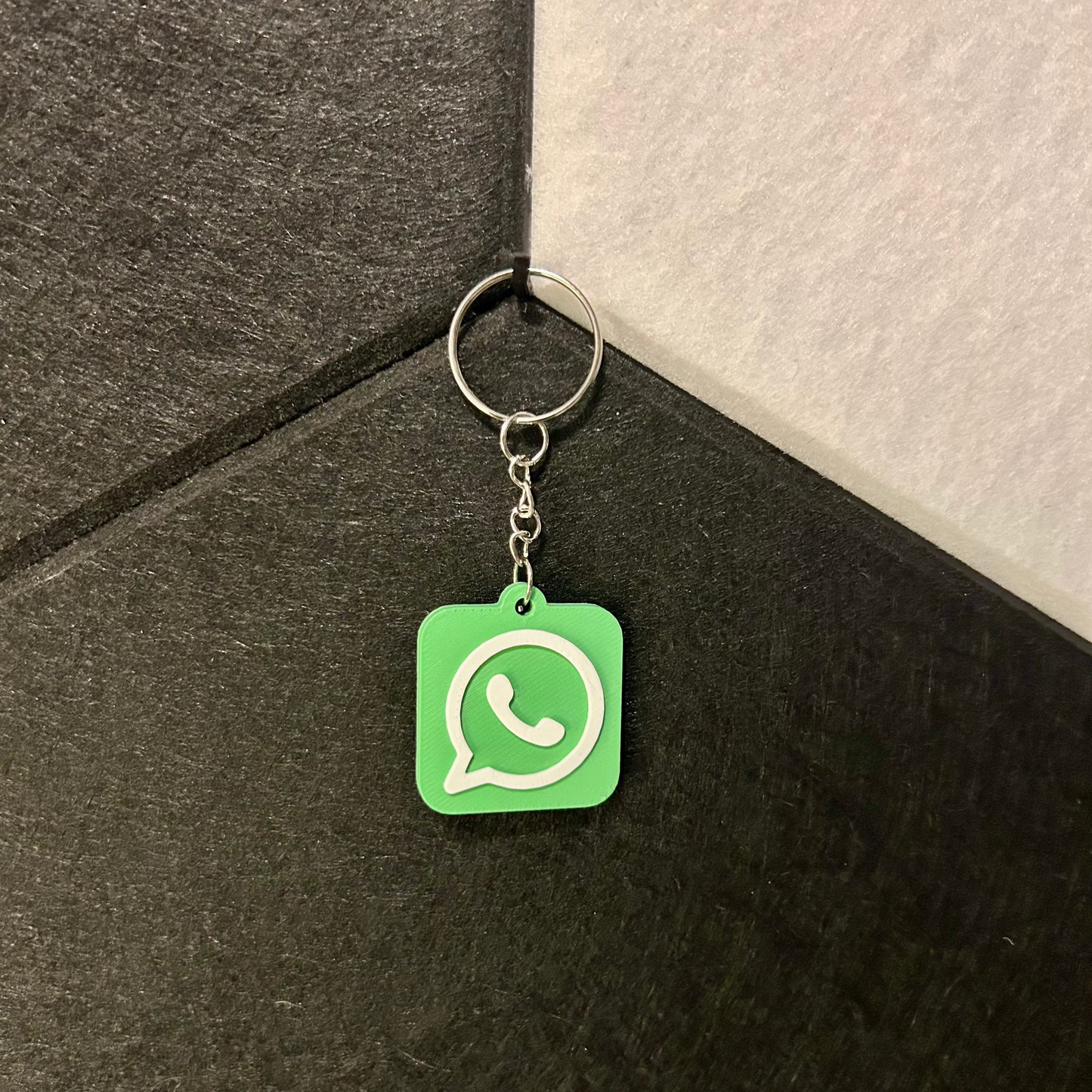 Portachiavi Whatsapp con NFC